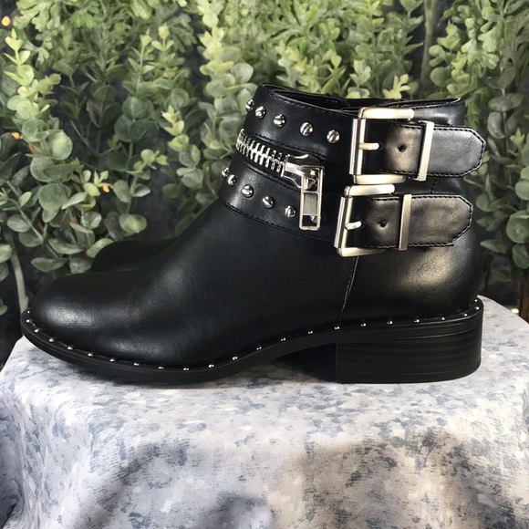 Charles by Charles David Thief Black Silver Studded Ankle Zip Booties WMS 6.5M - Picture 6 of 15